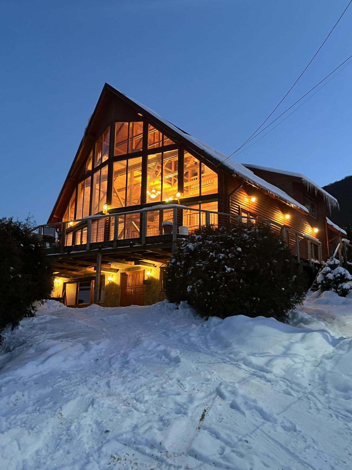 Ferienhaus Carpathian Log *