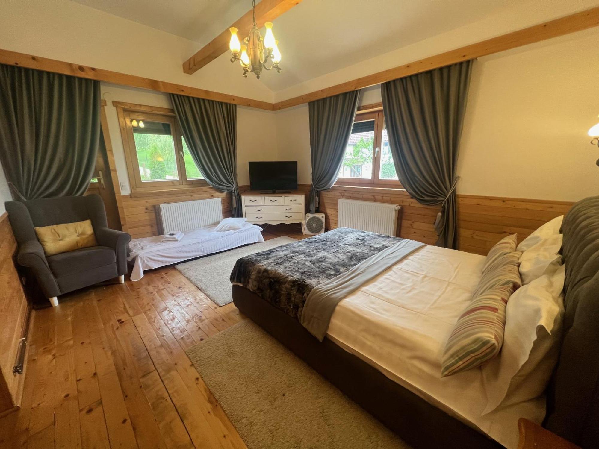 Carpathian Log Ferienhaus Bran (Brasov)