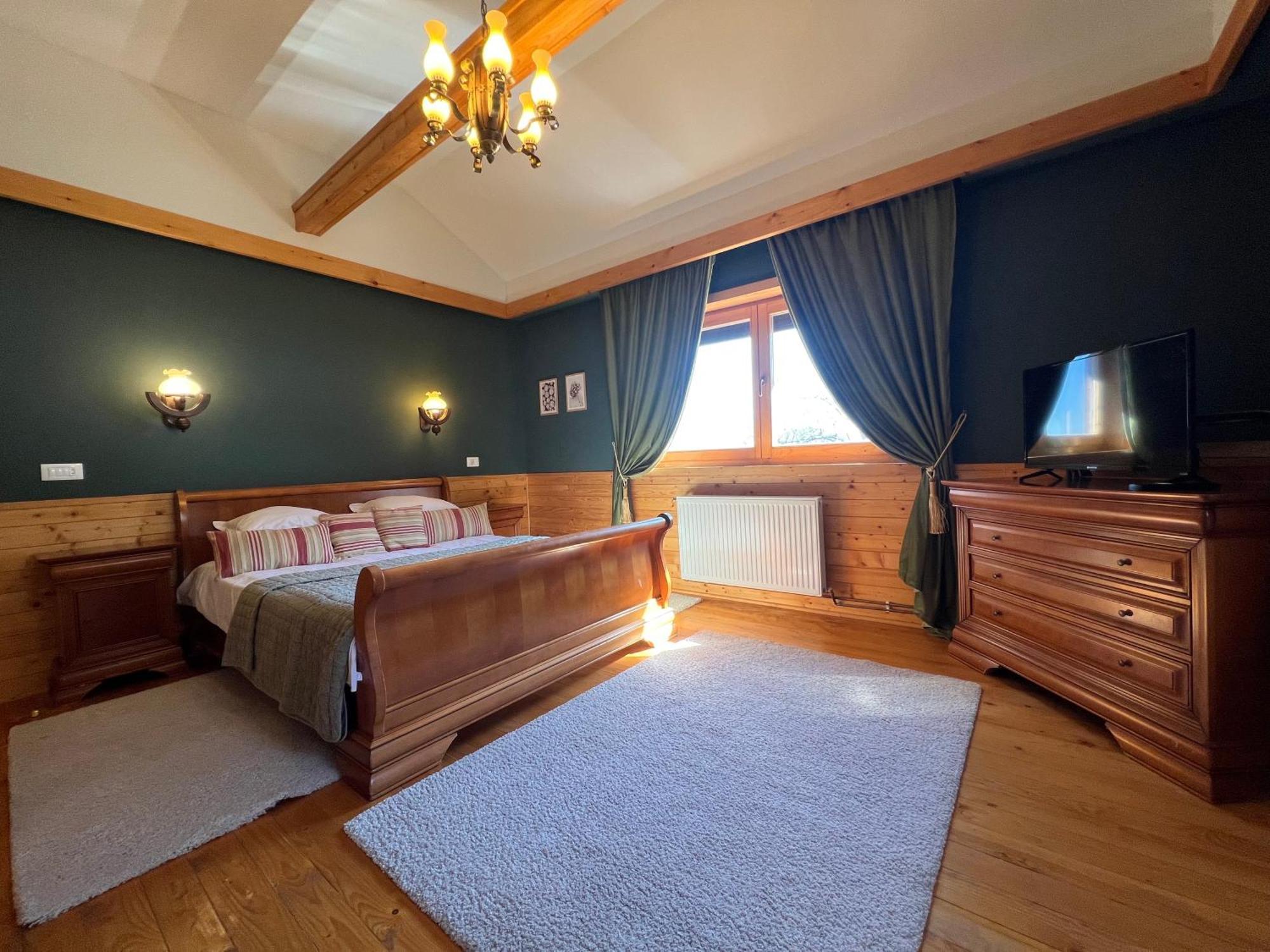 Ferienhaus Carpathian Log *